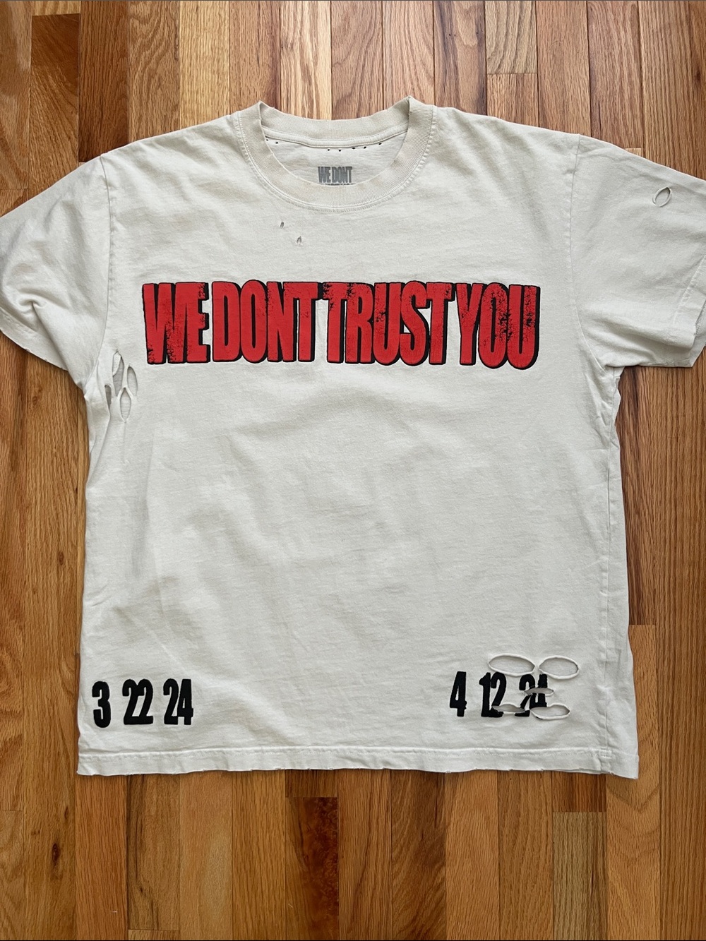 METRO BOOMIN Distressed White Graphic Tee